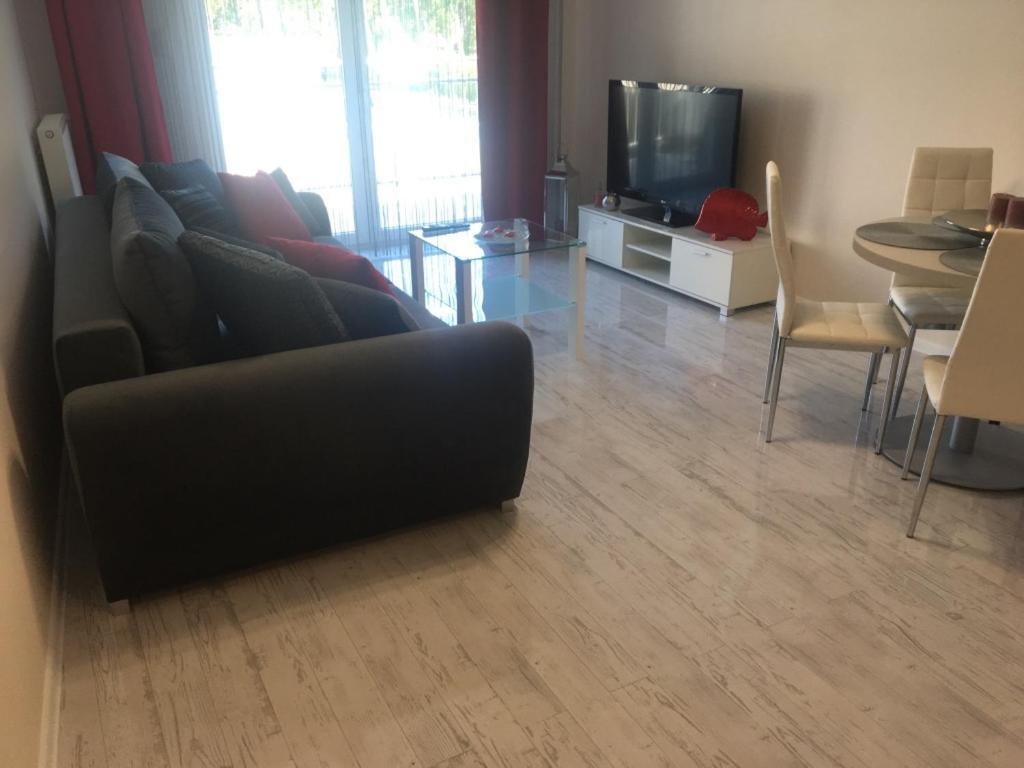 Apartament Silence Baltic Wenecja Apartment โปเบียโรโว ภายนอก รูปภาพ