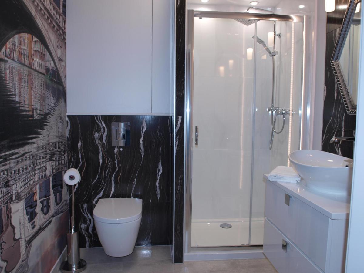 Apartament Silence Baltic Wenecja Apartment โปเบียโรโว ภายนอก รูปภาพ